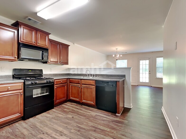 Building Photo - 367 Hidden Creek Ln