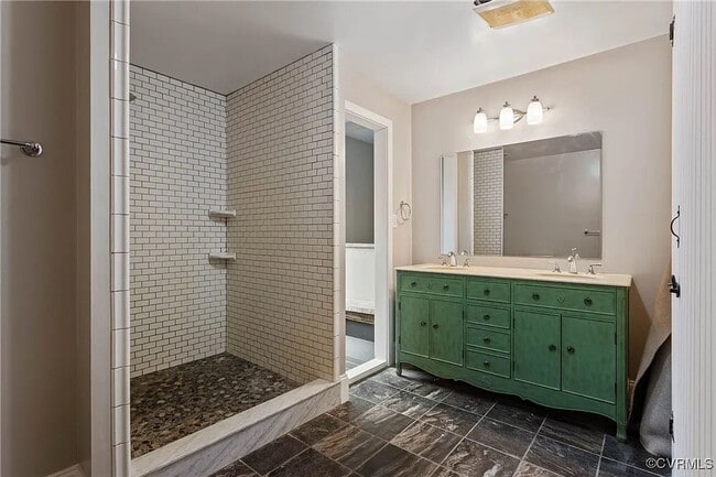 Building Photo - Rural Equestrian Retreat on 20 Acres