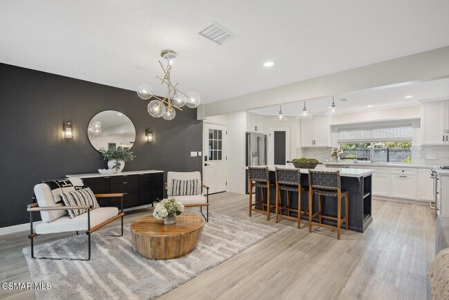 Building Photo - 1449 Norwich Ave