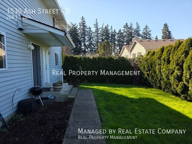 Building Photo - 1530 Ash St