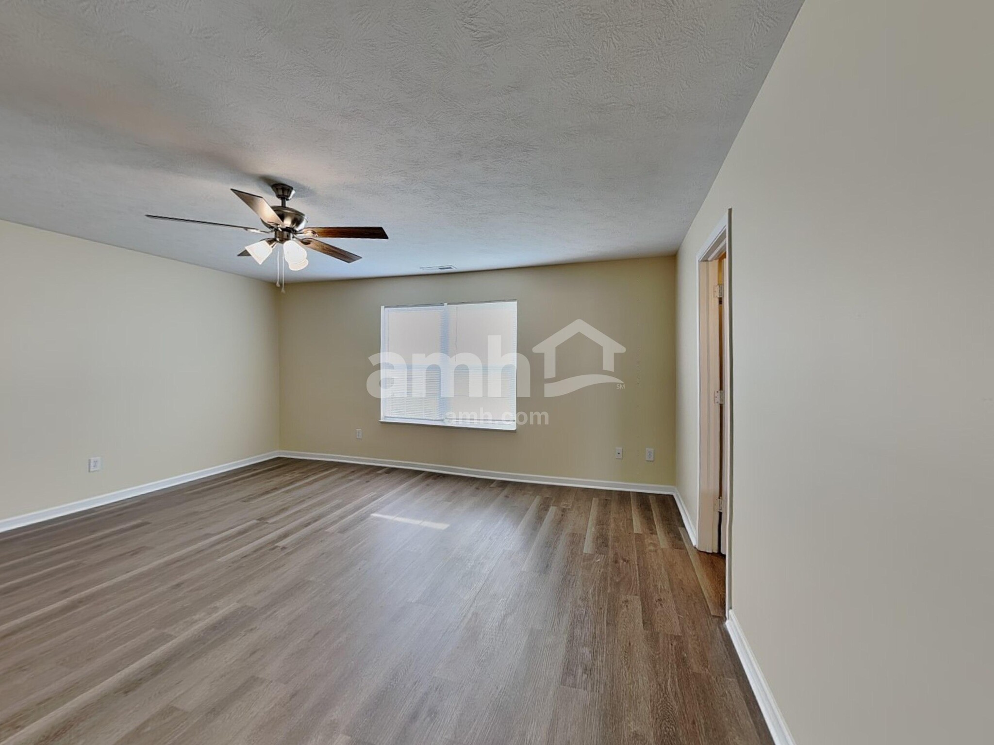 Building Photo - 7674 Pipestone Dr