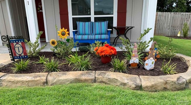 Building Photo - 5761 Danbury Blvd