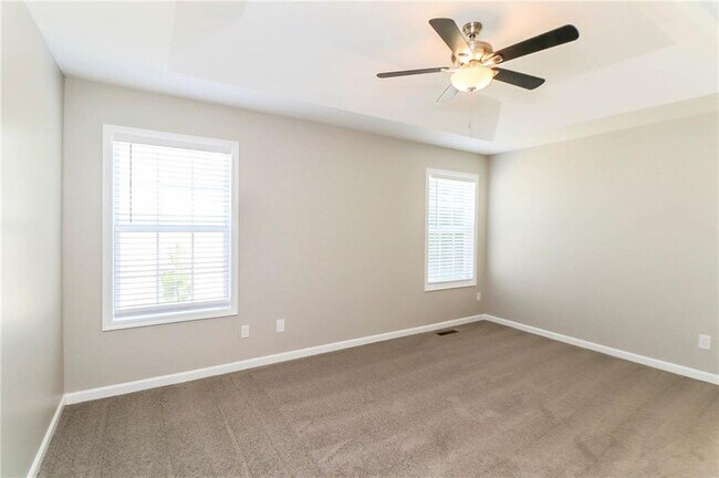 Building Photo - 1500 Cedar Hill