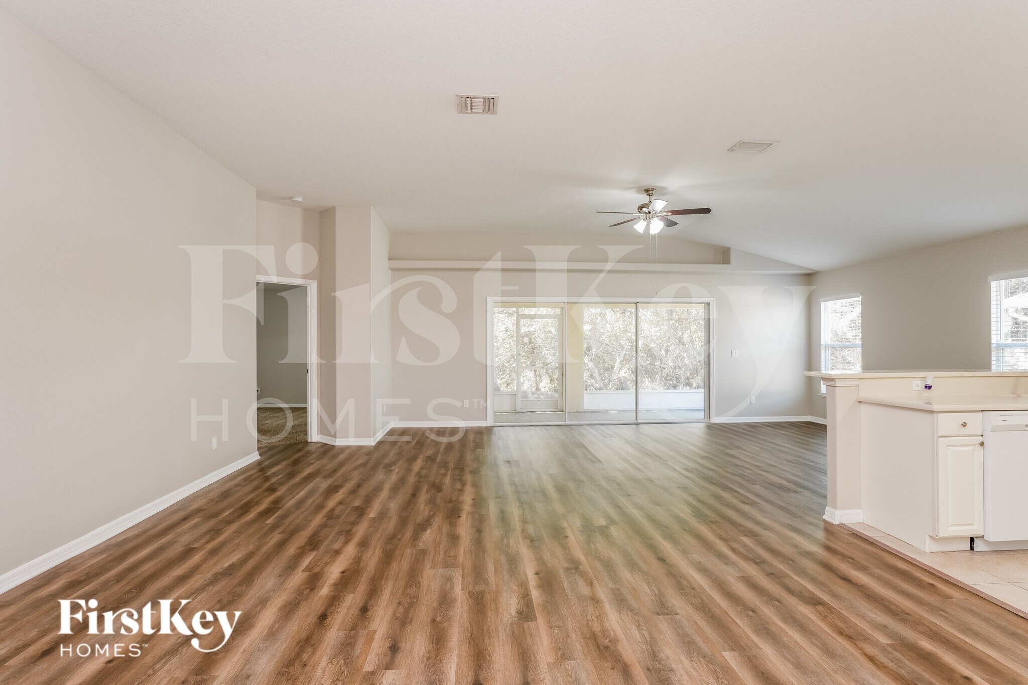 Building Photo - 932 Tavernier Cir NE