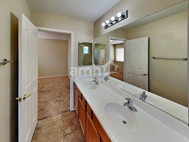 Building Photo - 4242 E Patrick St