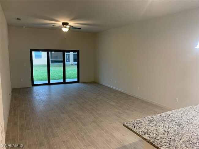 Building Photo - 3919 SW 8th Ct