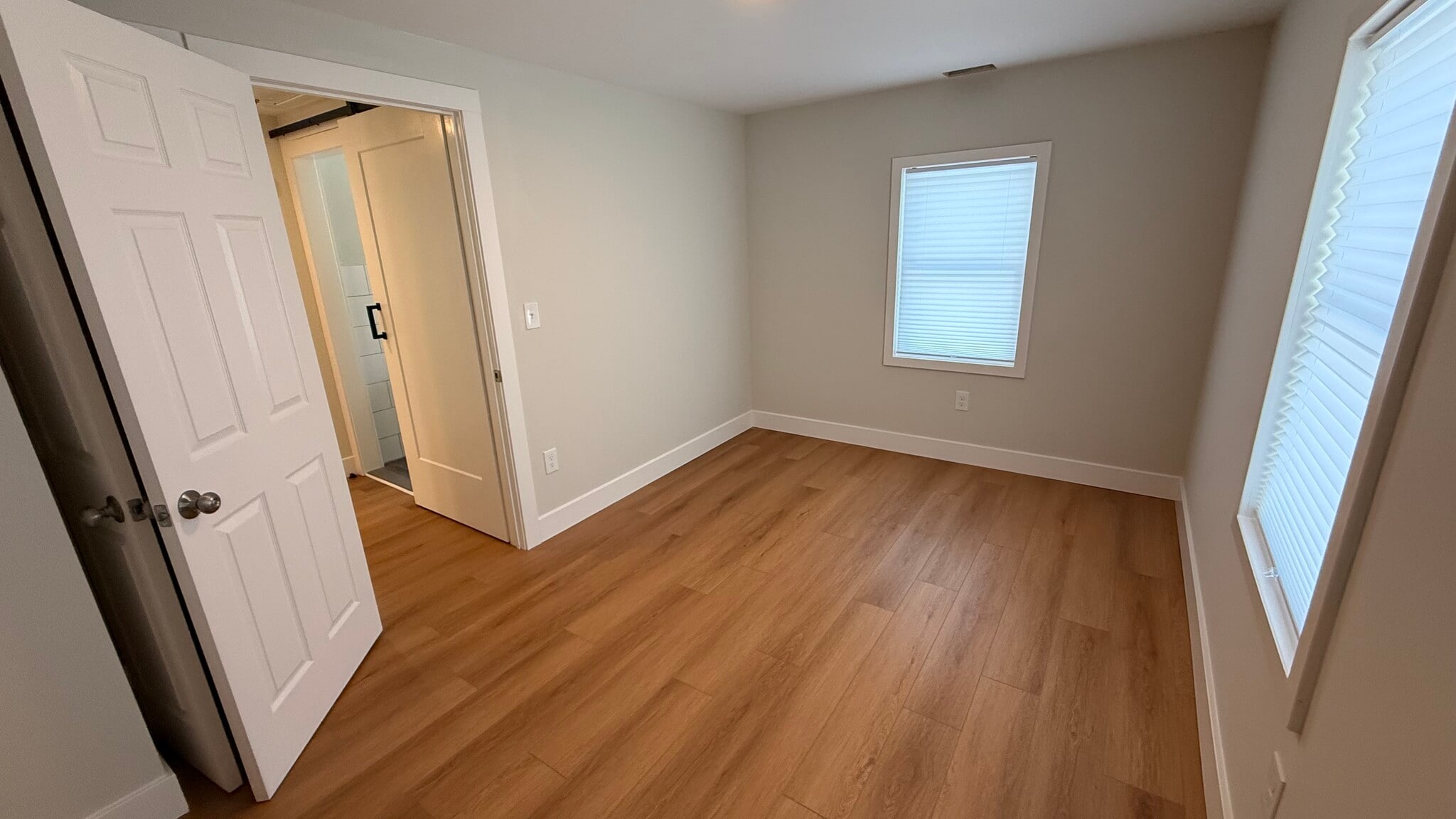 Building Photo - 193 Sidney Rd