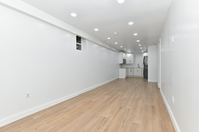 Building Photo - 1137 50th St