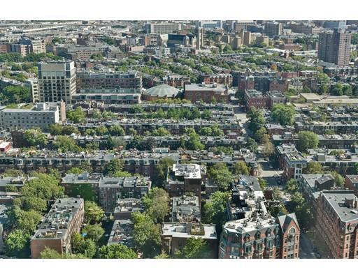 Building Photo - 400 Stuart St