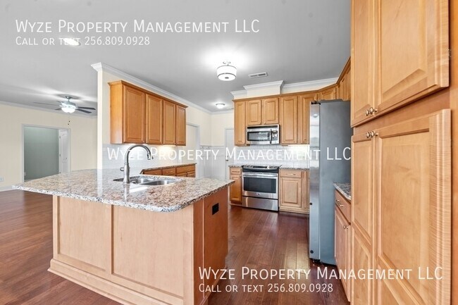 Building Photo - 410 Creekwater Cir