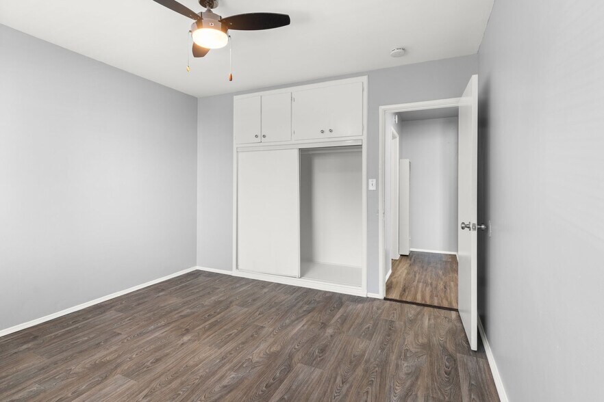 Building Photo - 1577 Pine Ave