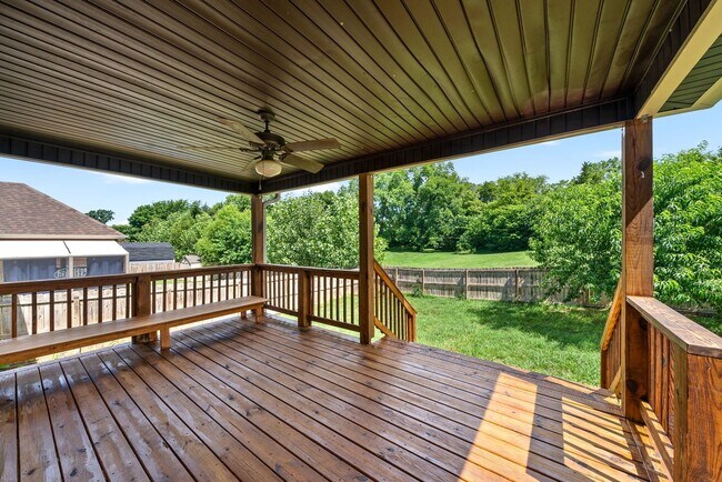 Building Photo - 3 Bedroom 2 Bath Home For Rent Near Post!