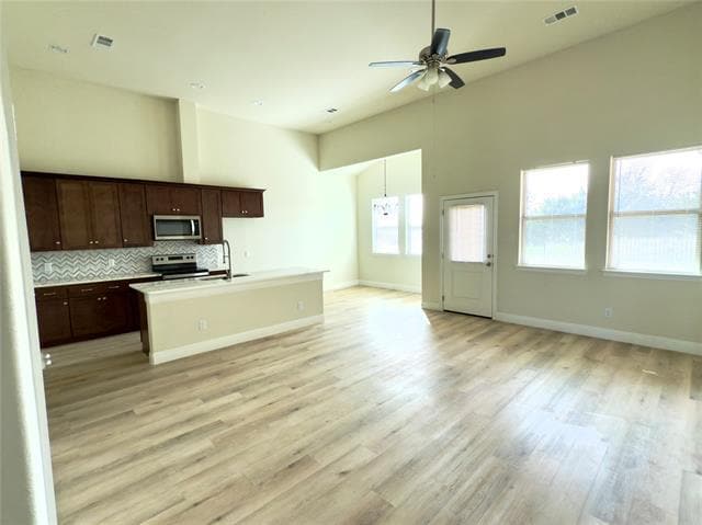 Primary Photo - 1702 Seth Way