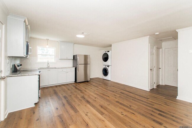 Building Photo - 43053 N Billville Rd