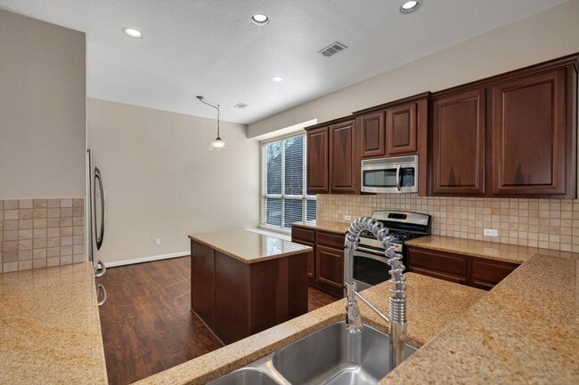 Building Photo - 14307 Andrews Ridge Ln