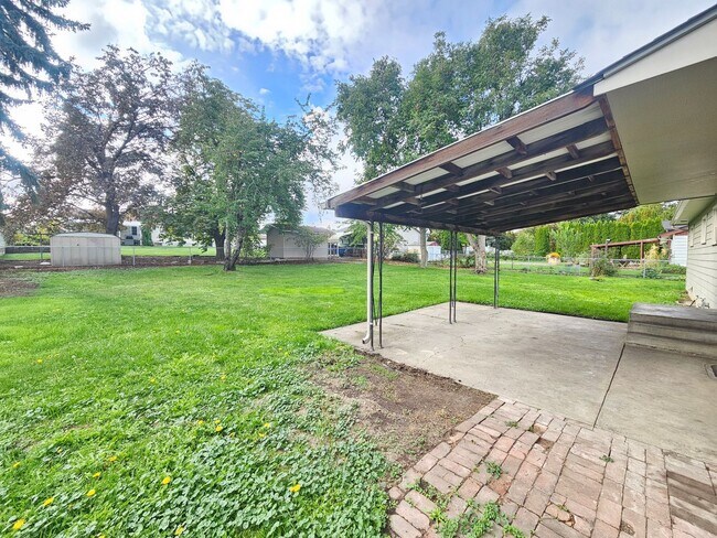 Building Photo - $2,500 - 4 Bed / 2 Bath Beautiful Home in ...