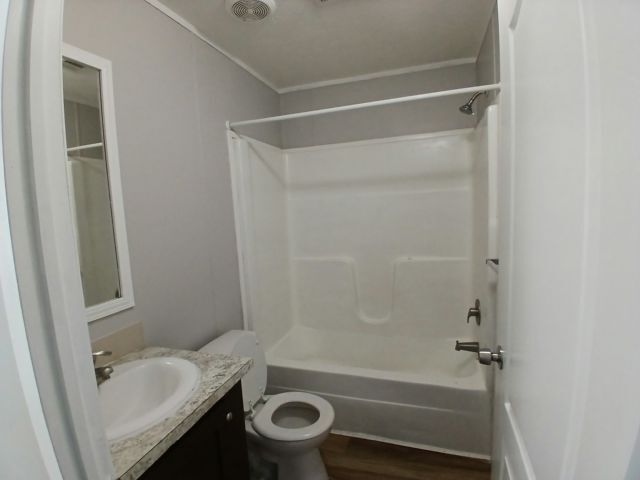 Building Photo - 1400 Banana Rd