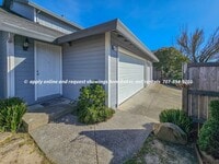 Building Photo - Recently Updated - Newer Appliances, Flooring, Fixtures - 3-Car Garage - Windsor
