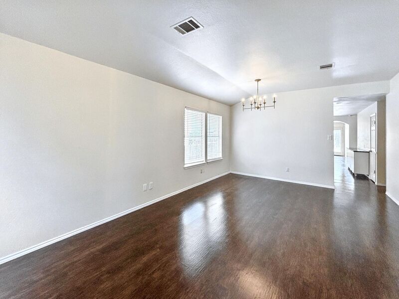 Building Photo - 1502 Sundance Dr