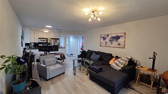 Building Photo - 101 E McNab Rd