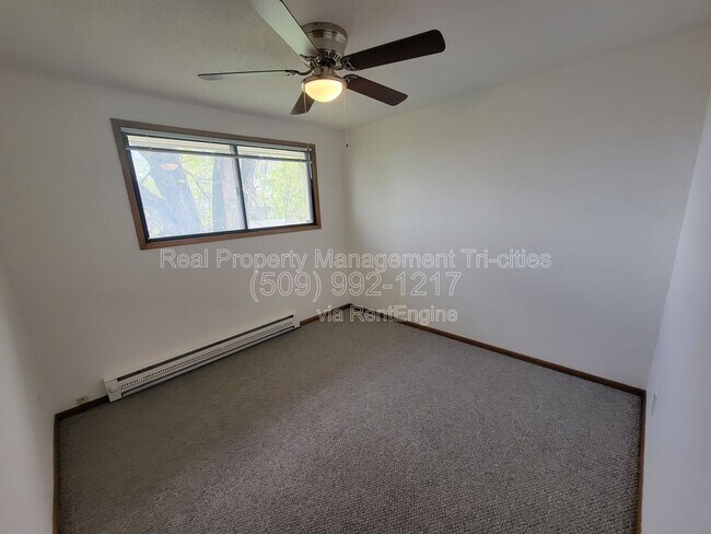 Building Photo - 1618 W 7th Pl