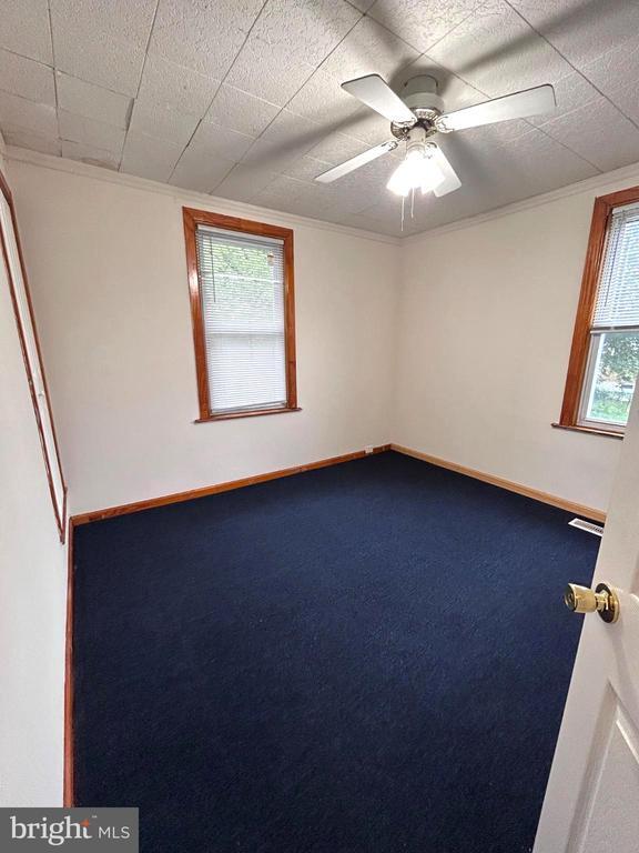 Building Photo - 6401 Clearspring Rd
