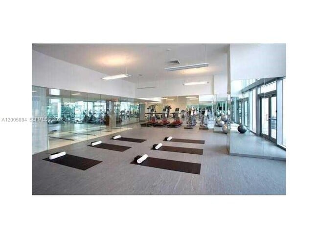 Building Photo - 92 SW 3rd St