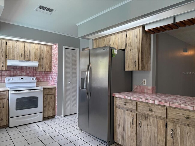 Building Photo - 7906 Winter Song Dr