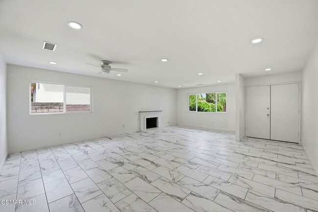 Building Photo - 30845 Catarina Dr