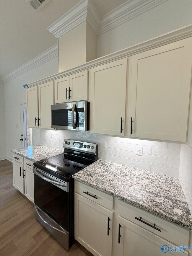 Building Photo - 24057 Quints Dr