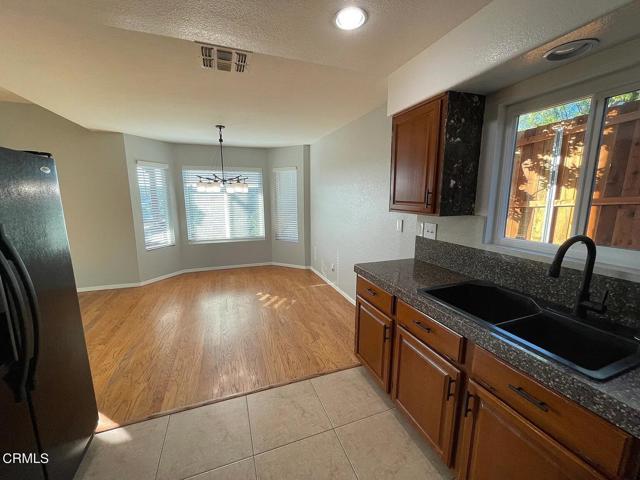 Building Photo - 735 Benson Way