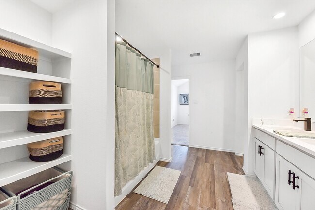 Building Photo - 24222 Sandstone Valley Ln