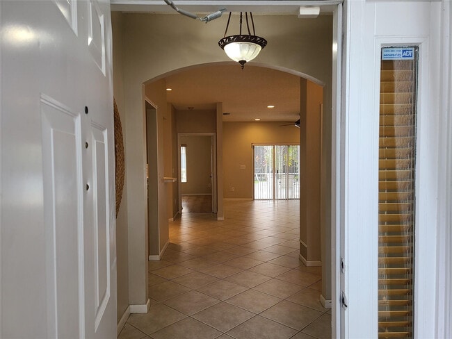 Building Photo - 4740 SW 12th Pl