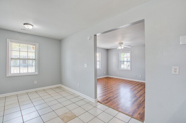 Building Photo - 3BR / 1BA Home for Rent in North Charleston – Available Now