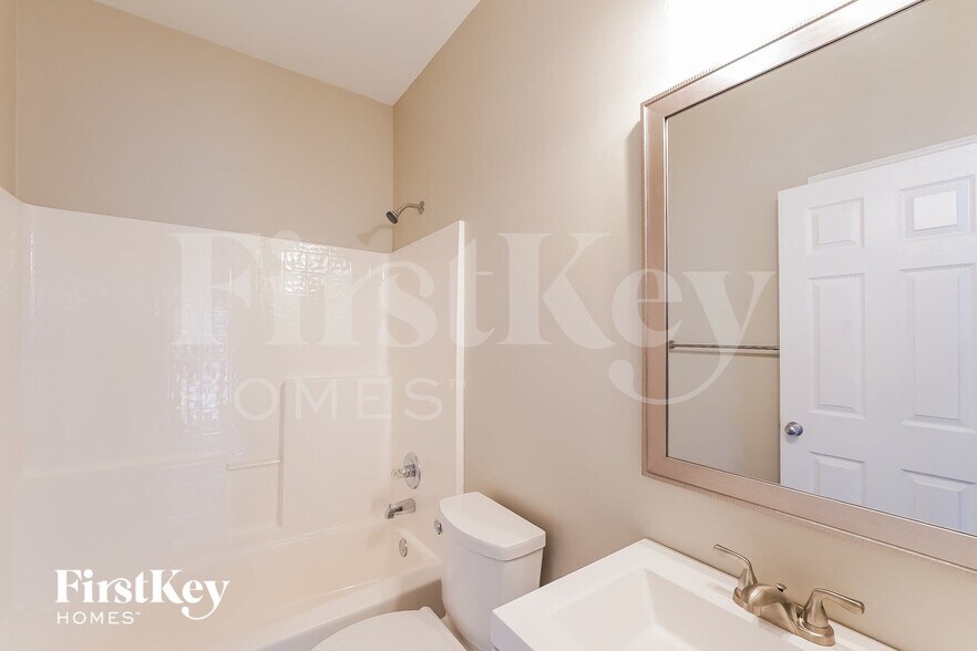 Building Photo - 433 Old Cahaba Way