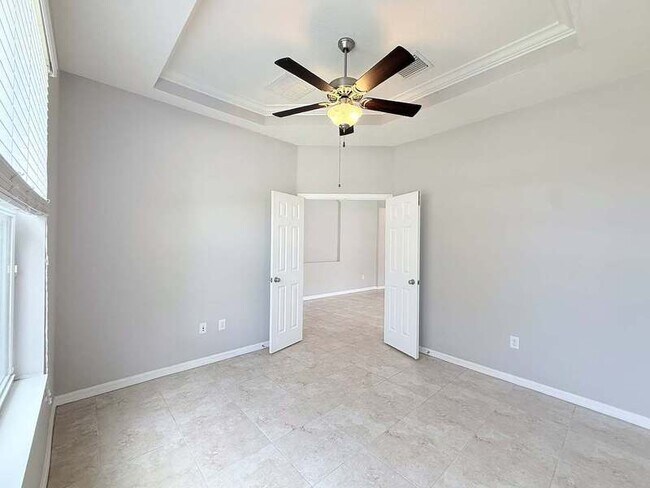 Building Photo - 8222 Willow Beach Dr