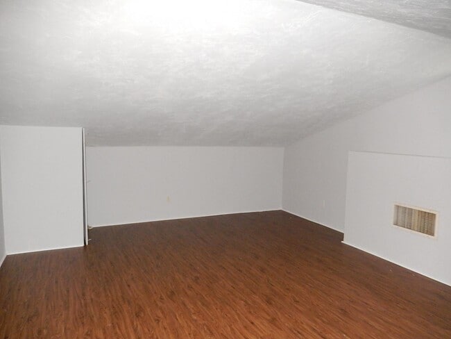 Building Photo - 4724 Cobblestone Ln