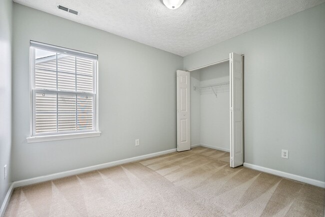 Building Photo - 3 bedroom townhome in Brier Creek- Availab...