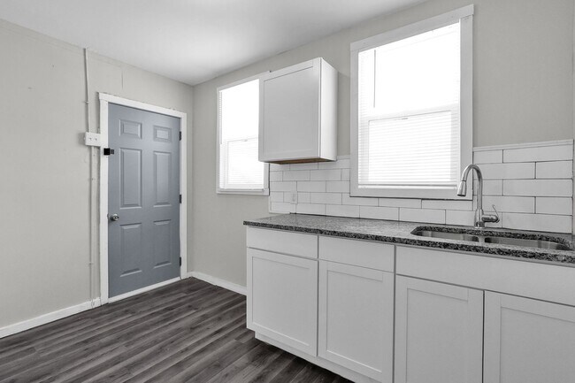 Building Photo - 1576-1578 Arlington Ave