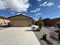 Building Photo - 3 Bedroom Single Story Home Available Near Huning Ranch Loop SW & Main St NW in Los Lunas!
