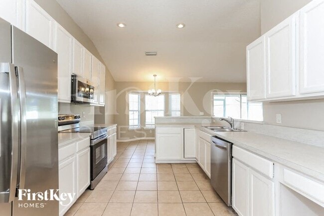 Building Photo - 247 Ridgewick Dr S