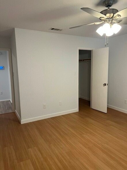 Building Photo - 2132 Van Zandt Dr