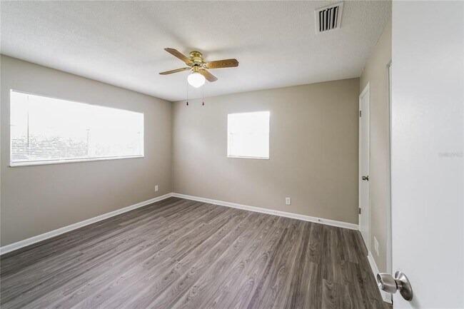 Building Photo - 602 Clayton Cir