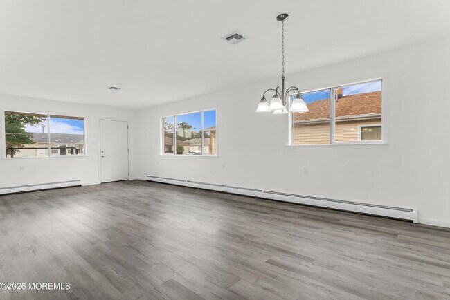 Building Photo - 12 Montego St