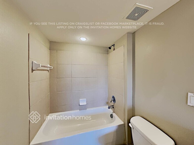 Building Photo - 6752 Heritage Grande