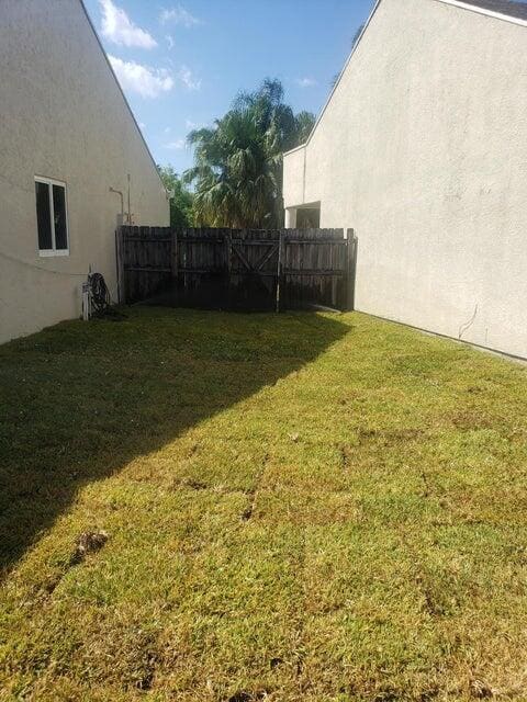 Building Photo - 8438 Dynasty Dr