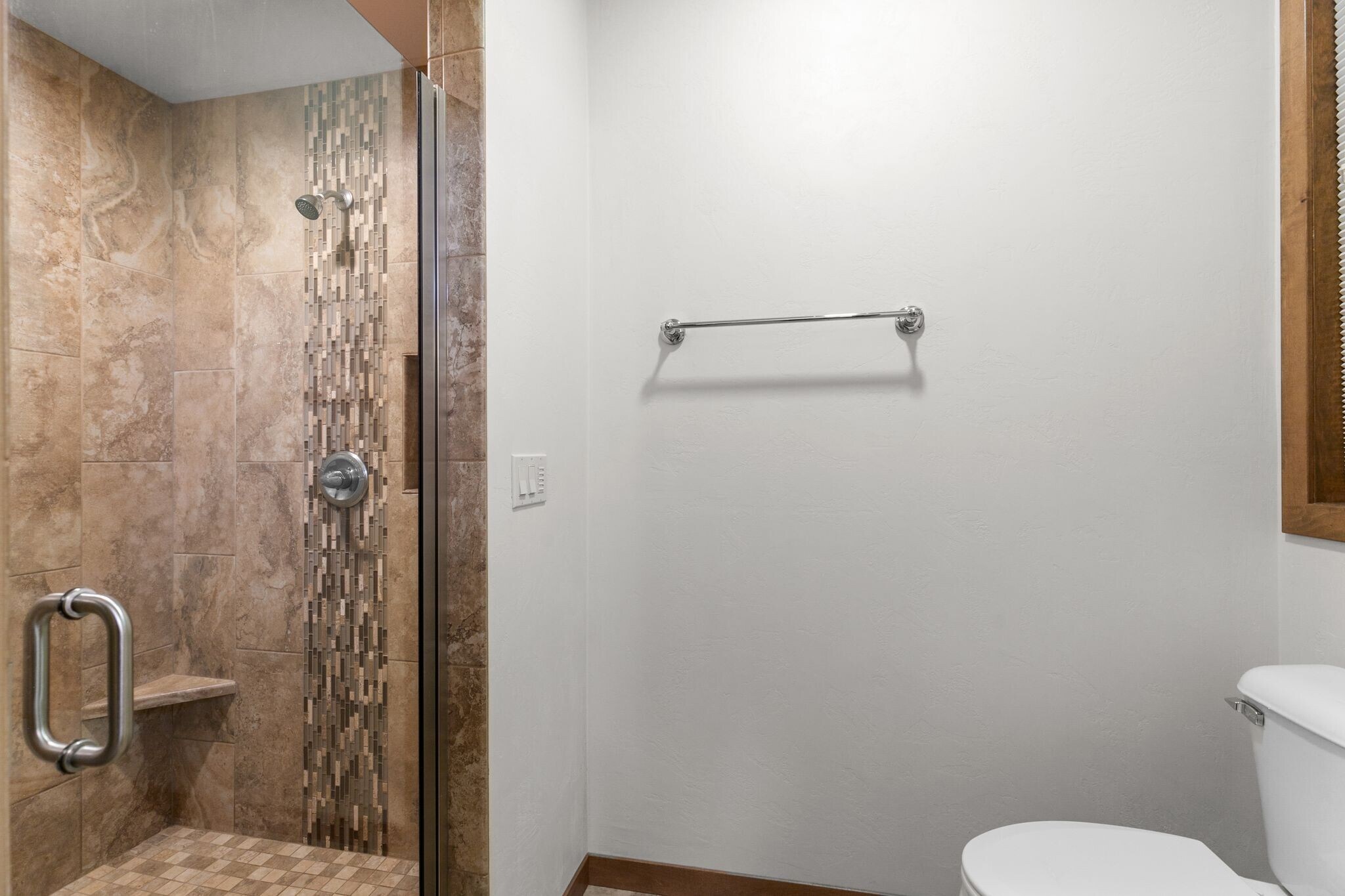 Building Photo - 1141 E Banta Ct