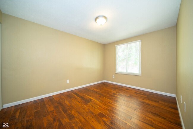 Building Photo - 8307 Castle Farms Rd