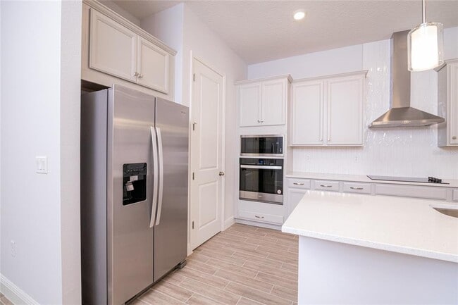 Building Photo - 6487 Cyrils Dr