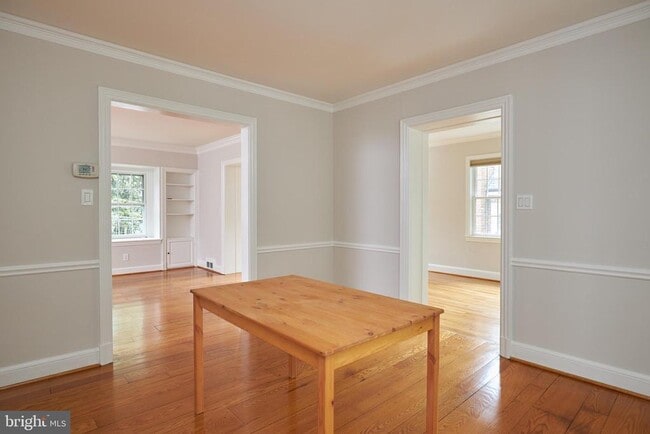 Building Photo - 5306 Albemarle St